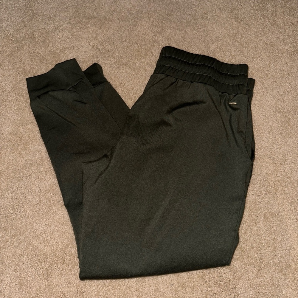 🎈donating soon🎈Green joggers